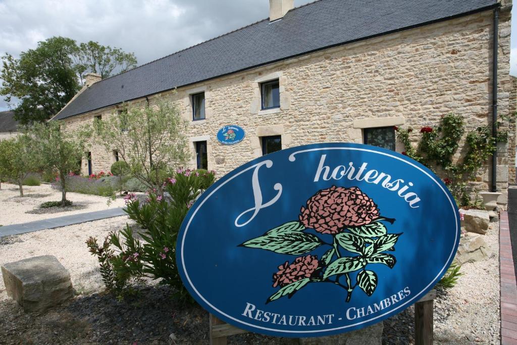 Hotel - Restaurant L'Hortensia Noyalo Exterior foto